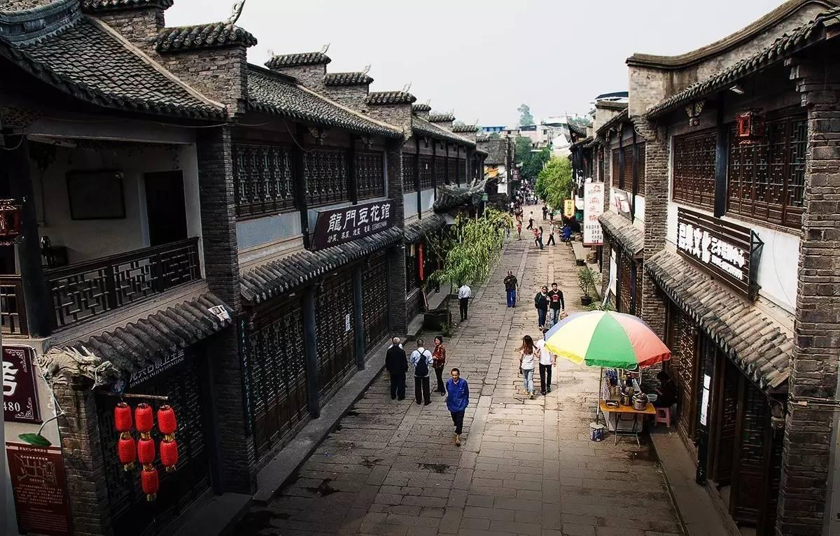 习言道|以中法关系的稳定性应对世界的不确定性